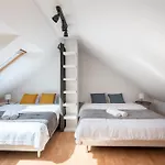 2-level With Large Balcony Lejlighed Prag