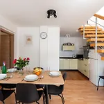 2-level With Large Balcony Apartament
