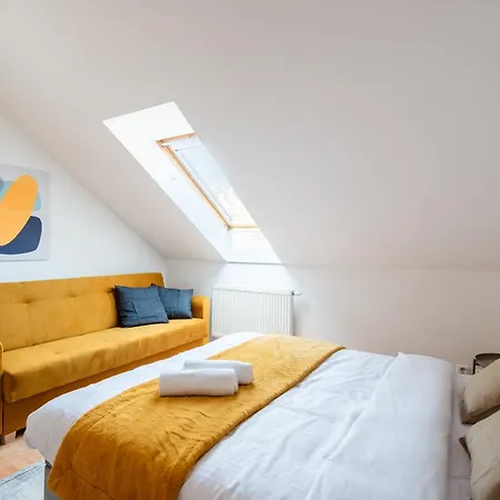 公寓 2-level With Large Balcony 布拉格