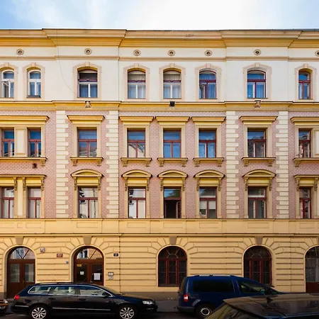 2-level With Large Balcony 公寓 *