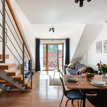Two-Level 3Br Apartment With Balcony I City View Прага