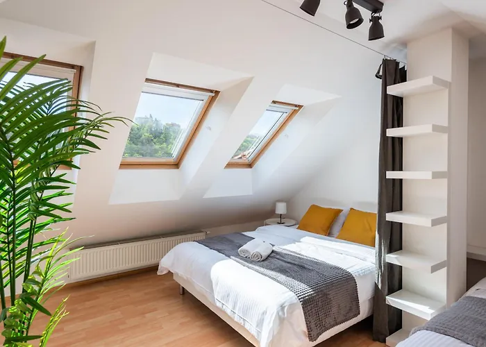 2-level With Large Balcony Praga