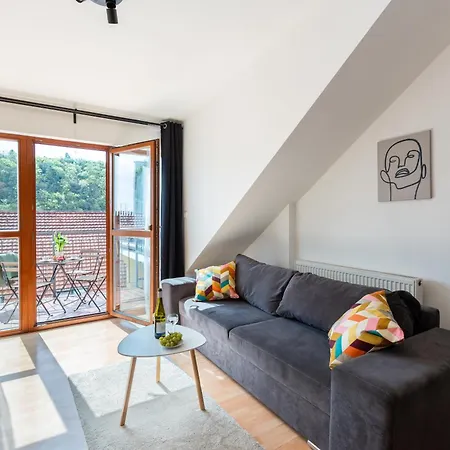 דירה Two-Level 3Br Apartment With Balcony I City View *